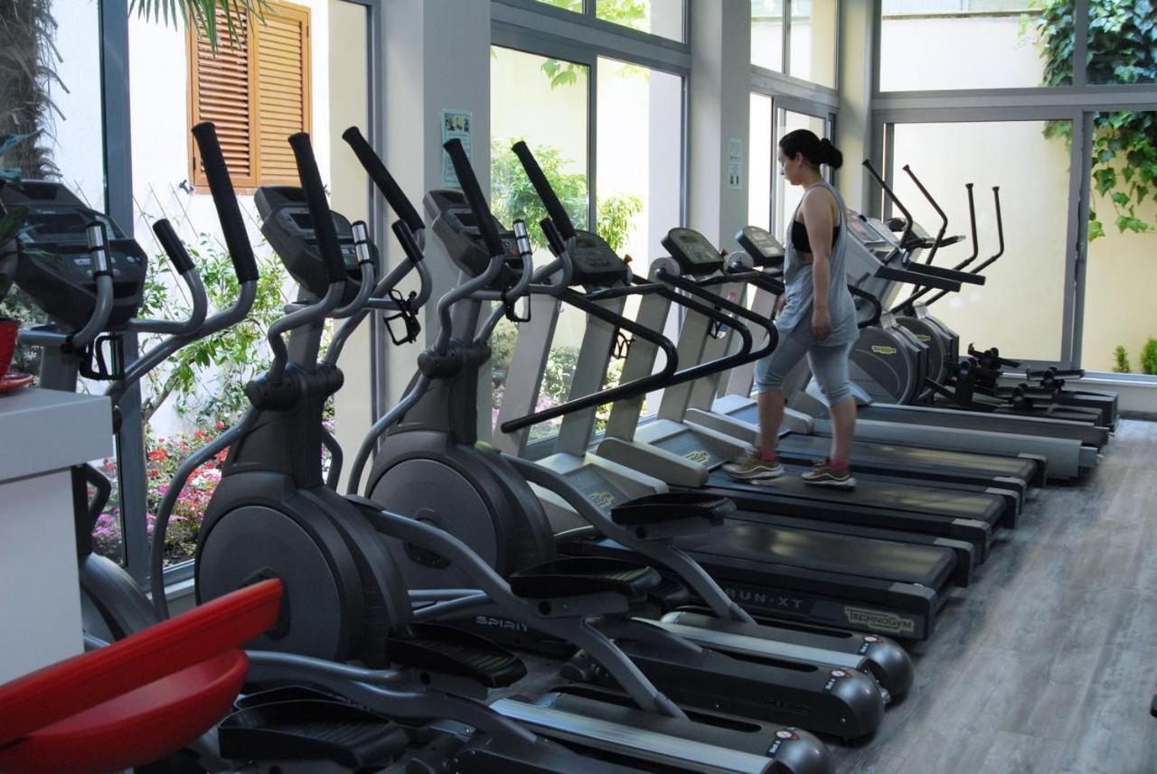 Vh Premier As Hotel&meeting Center 4* Tirana